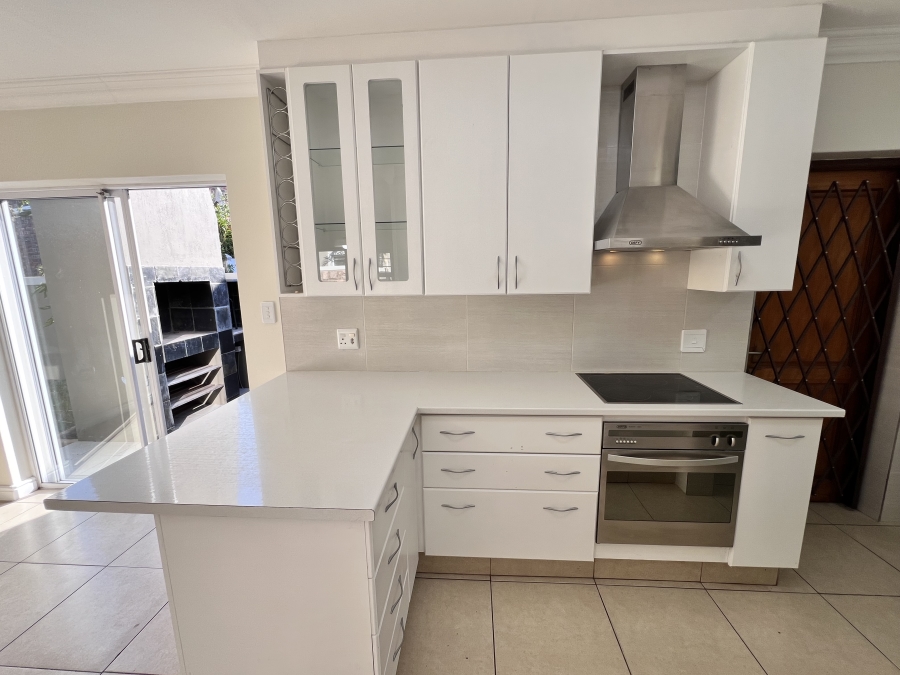5 Bedroom Property for Sale in Noorsekloof Eastern Cape